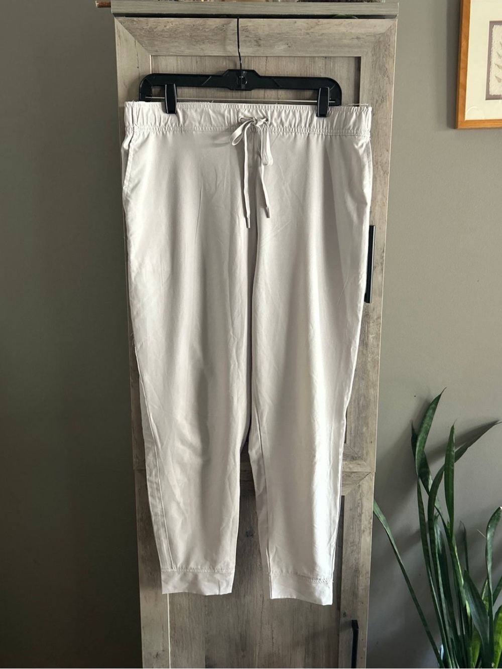 Eddie Bauer athletic pants UPF 50